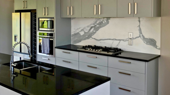 white marble kitchen