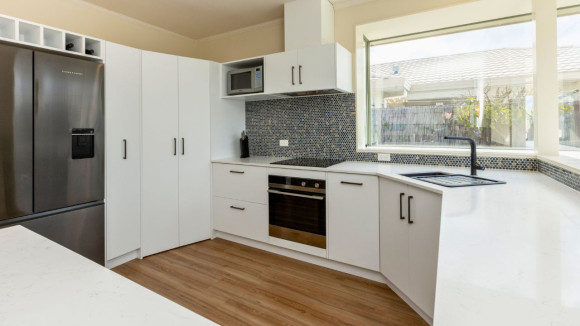 mosaic tile kitchen splashback